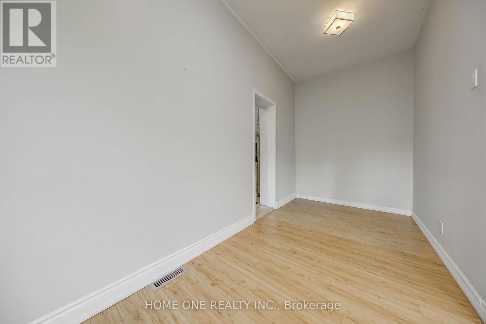 13 Simpson Avenue, Toronto, Ontario  M4K 1A1 - Photo 6 - E12316375
