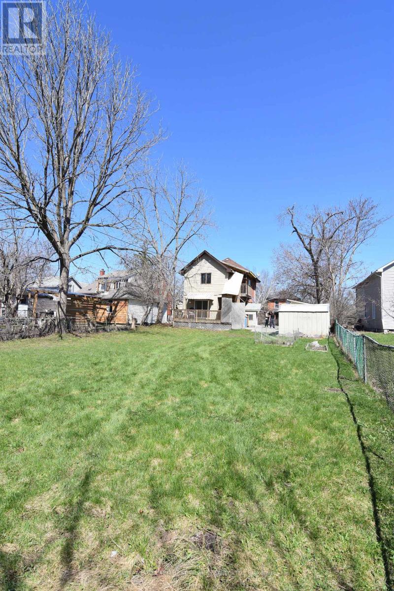 Upper - 509 Parnell Street, Peterborough Central, Ontario  K9J 4J3 - Photo 10 - X12316384