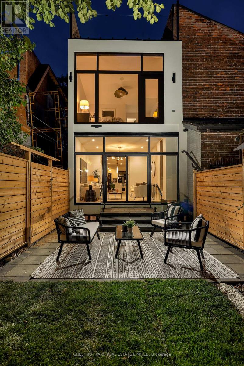 112 Givins Street, Toronto, Ontario  M6J 2X9 - Photo 46 - C12316391