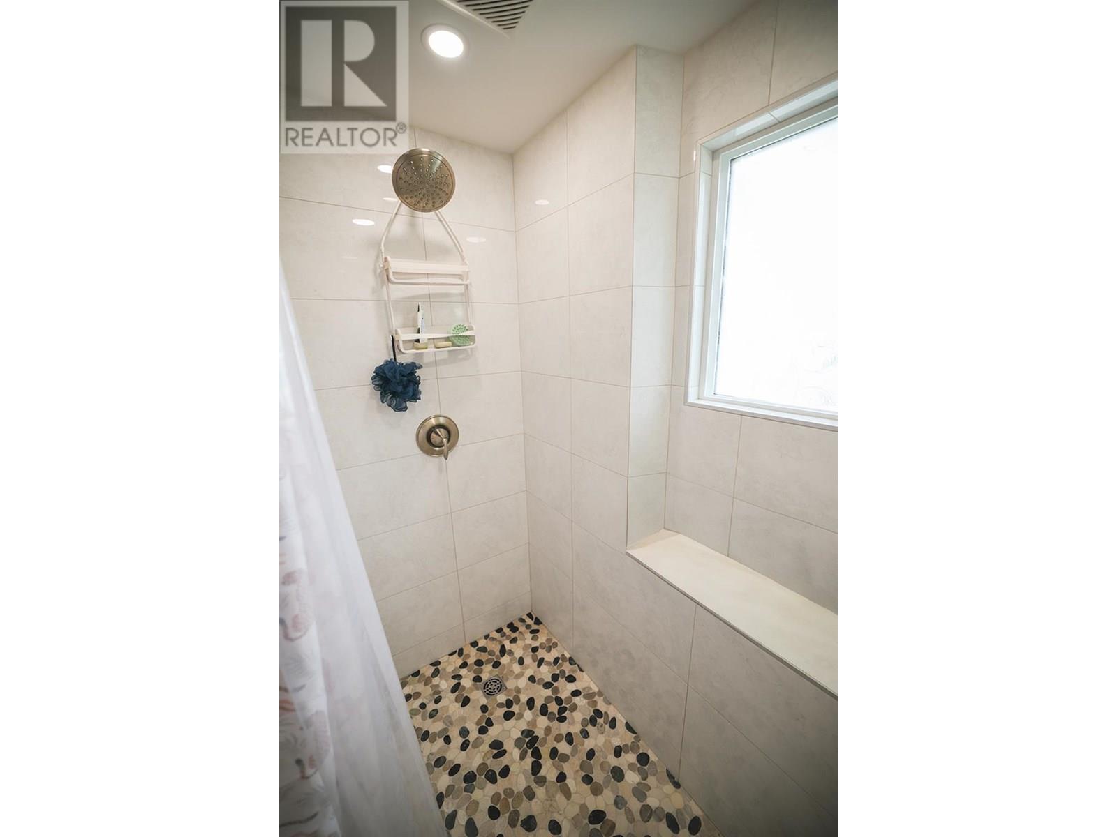 7089 Longacre Drive, Vernon, British Columbia  V1H 1H8 - Photo 39 - 10354208