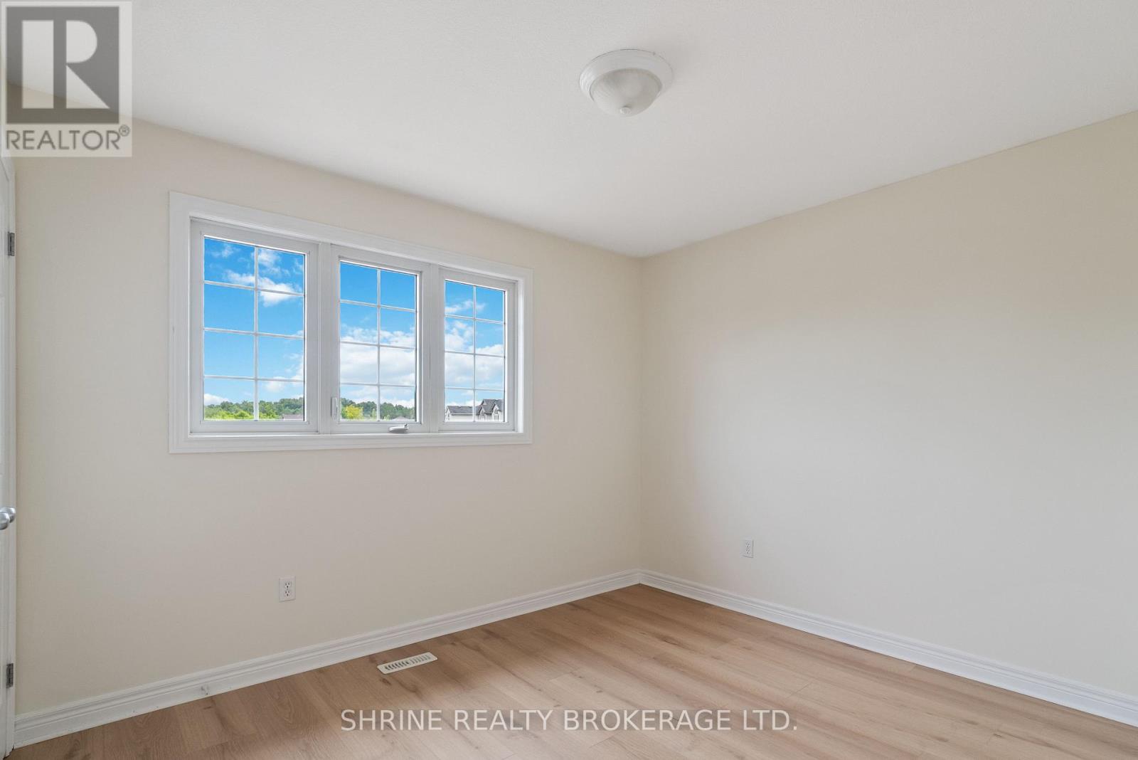 899 Bradshaw Crescent, London North, Ontario  N5X 0B6 - Photo 29 - X12316408