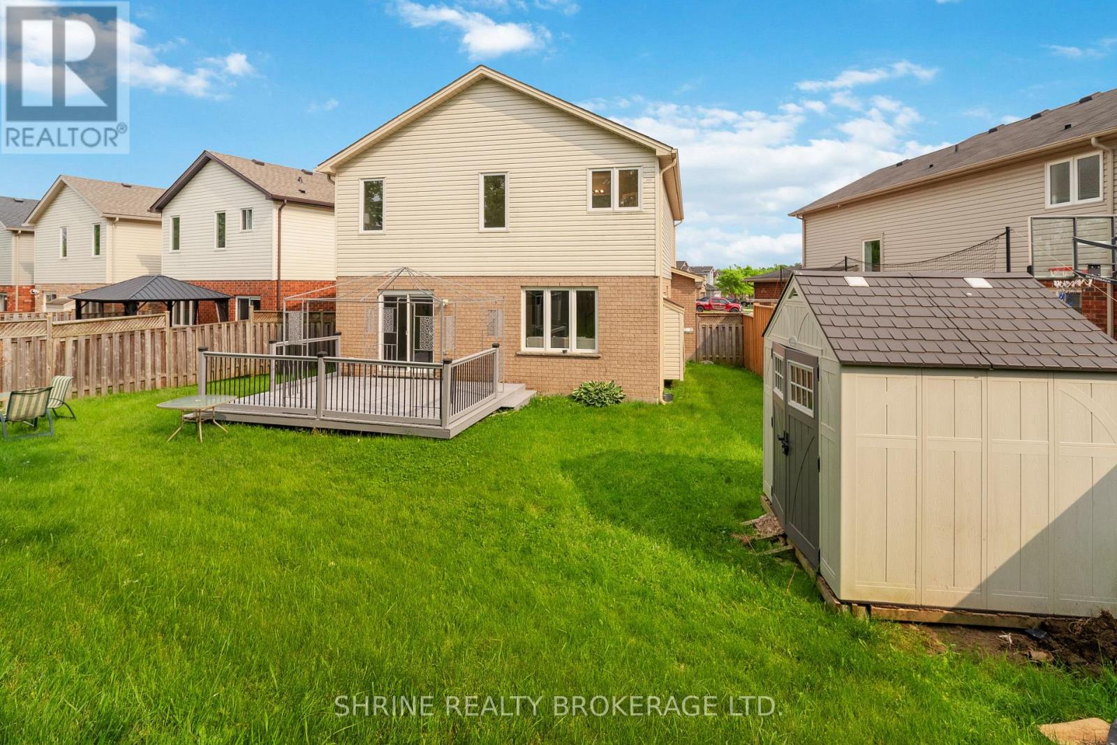 899 Bradshaw Crescent, London North, Ontario  N5X 0B6 - Photo 47 - X12316408