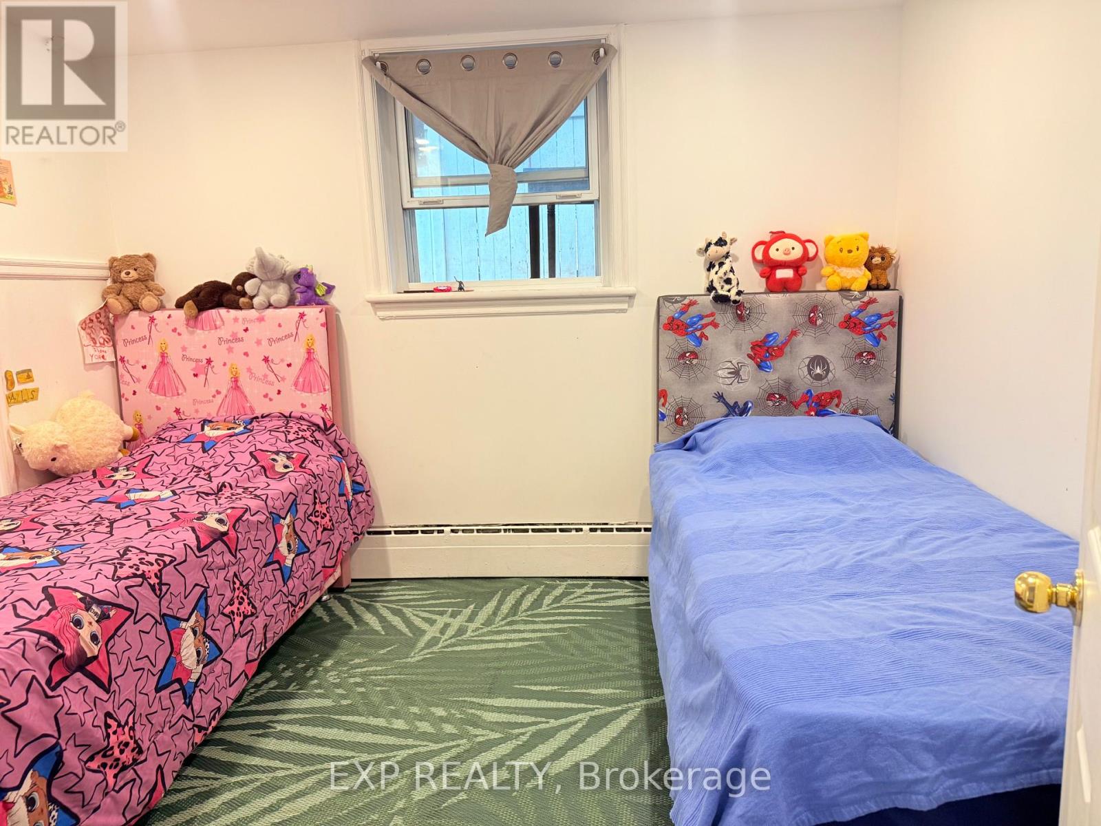 435 Hilson Avenue, Ottawa, Ontario  K1Z 6C2 - Photo 8 - X12316423
