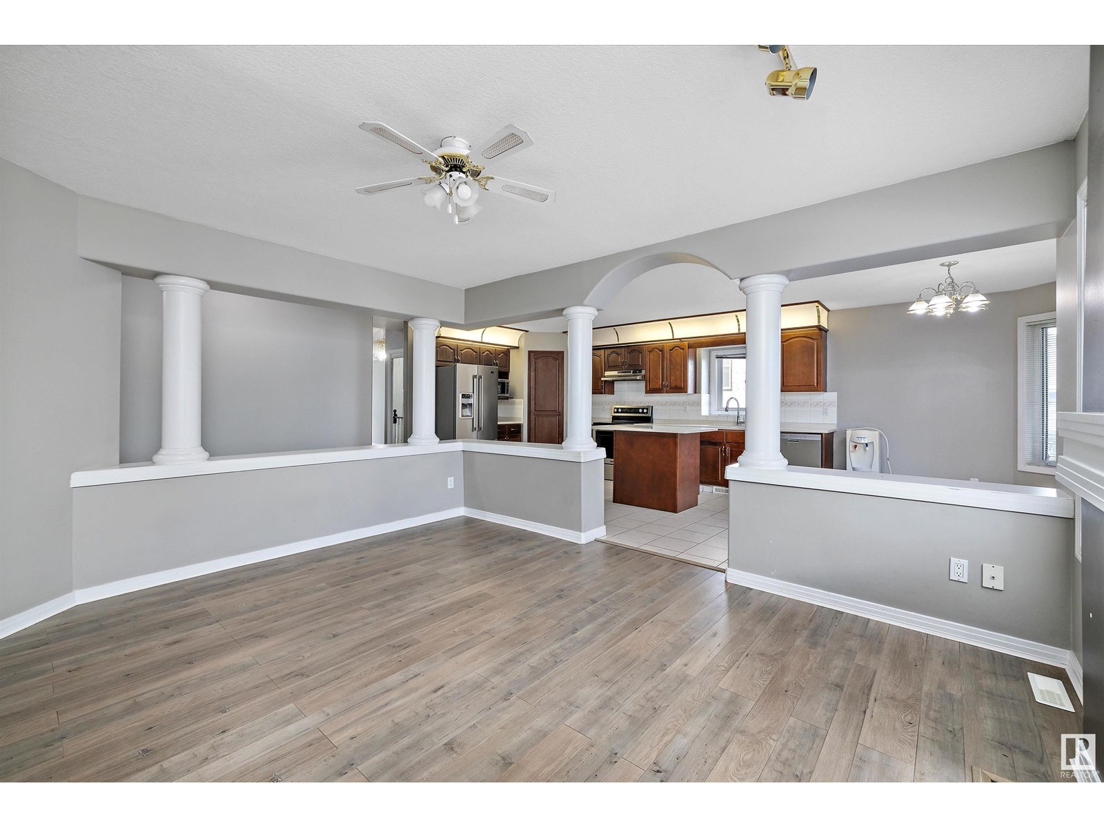 Property at 9733 150 ST NW image 5