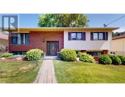 38 W Robinson Street, Little Current, Ontario