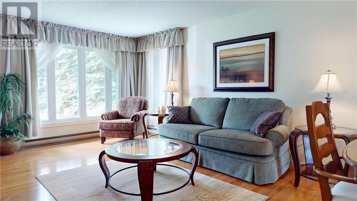 38 W Robinson Street, Little Current, Ontario  P0P 1K0 - Photo 13 - 2123434