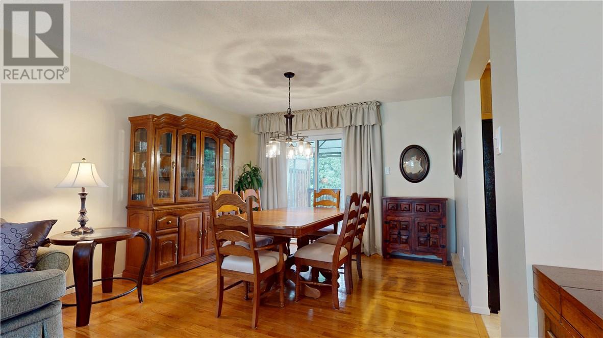 38 W Robinson Street, Little Current, Ontario  P0P 1K0 - Photo 10 - 2123434