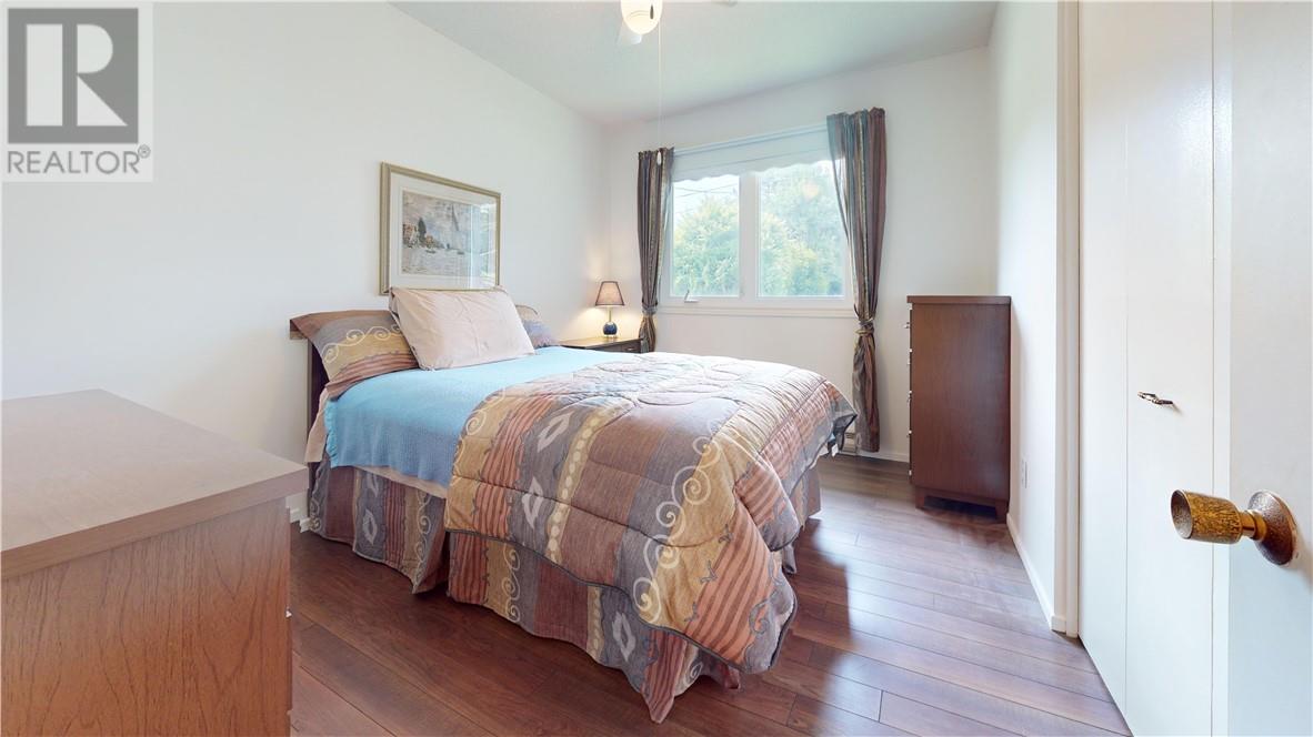 38 W Robinson Street, Little Current, Ontario  P0P 1K0 - Photo 20 - 2123434