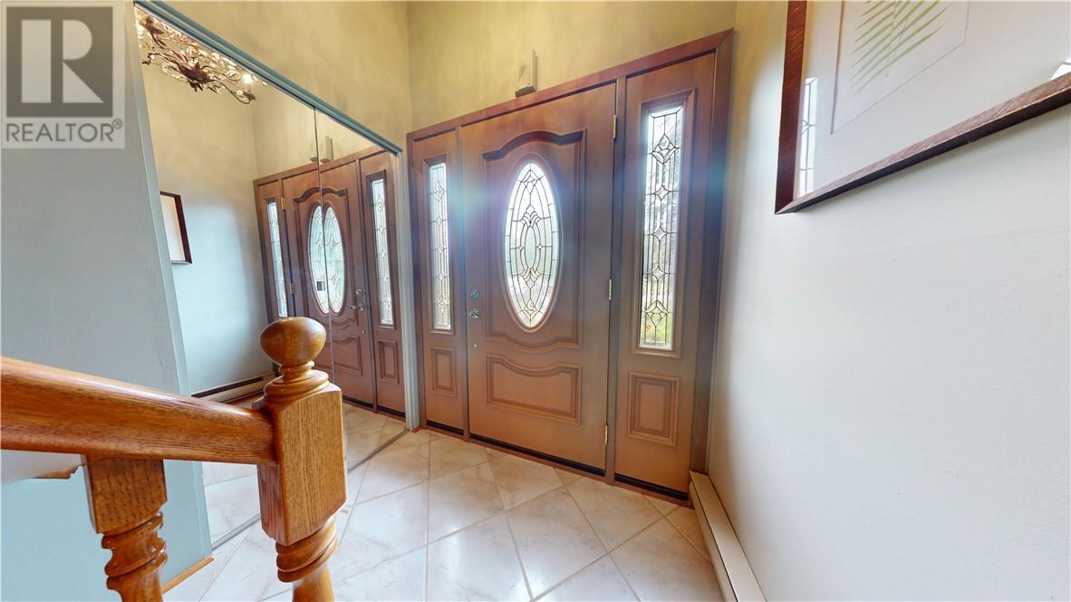 38 W Robinson Street, Little Current, Ontario  P0P 1K0 - Photo 3 - 2123434