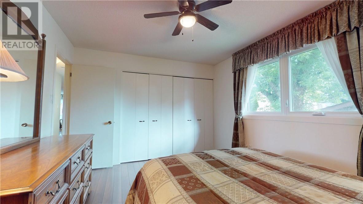 38 W Robinson Street, Little Current, Ontario  P0P 1K0 - Photo 26 - 2123434