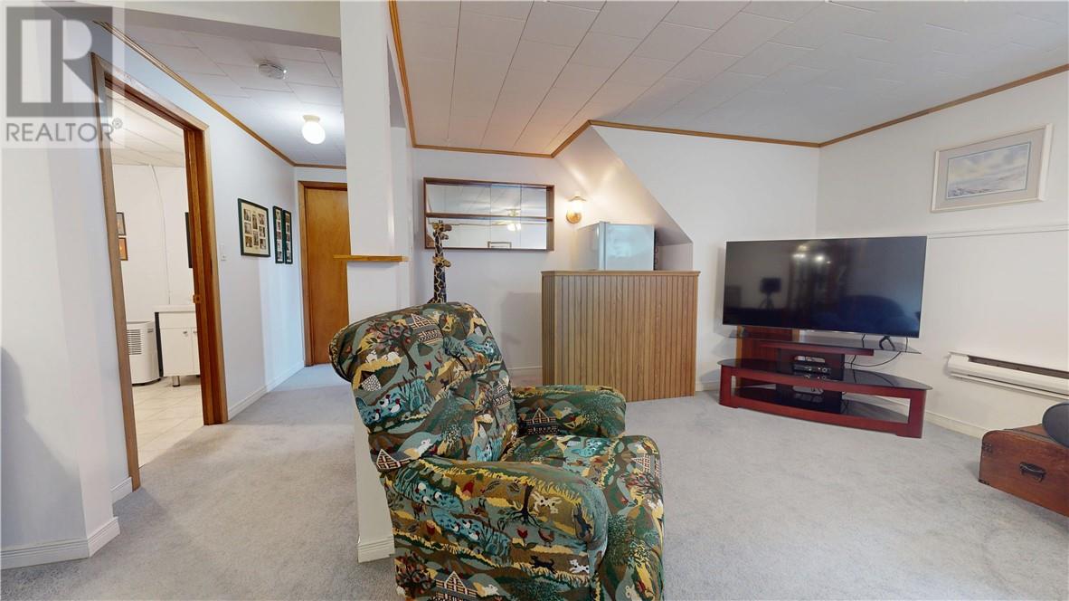 38 W Robinson Street, Little Current, Ontario  P0P 1K0 - Photo 37 - 2123434