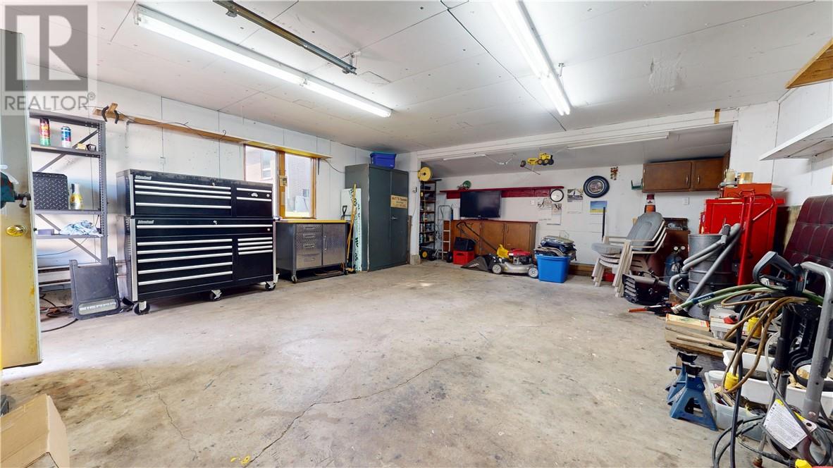 38 W Robinson Street, Little Current, Ontario  P0P 1K0 - Photo 51 - 2123434