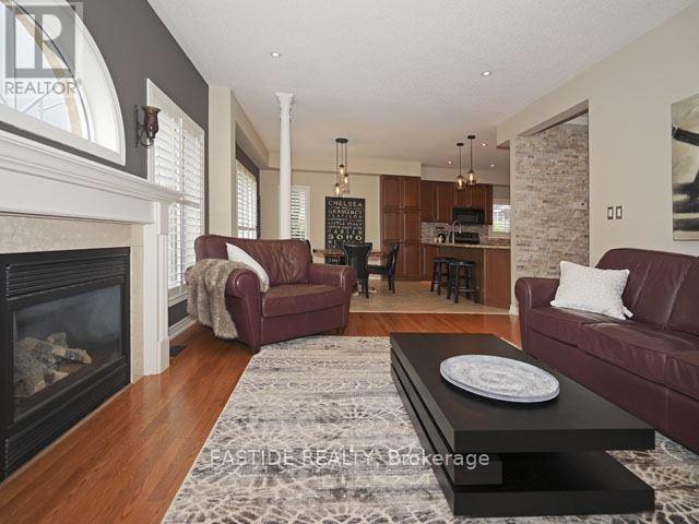 29 Wolfson Crescent, Richmond Hill, Ontario  L4E 4N9 - Photo 12 - N12316406