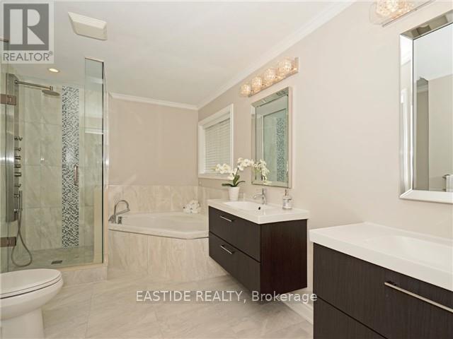 29 Wolfson Crescent, Richmond Hill, Ontario  L4E 4N9 - Photo 14 - N12316406