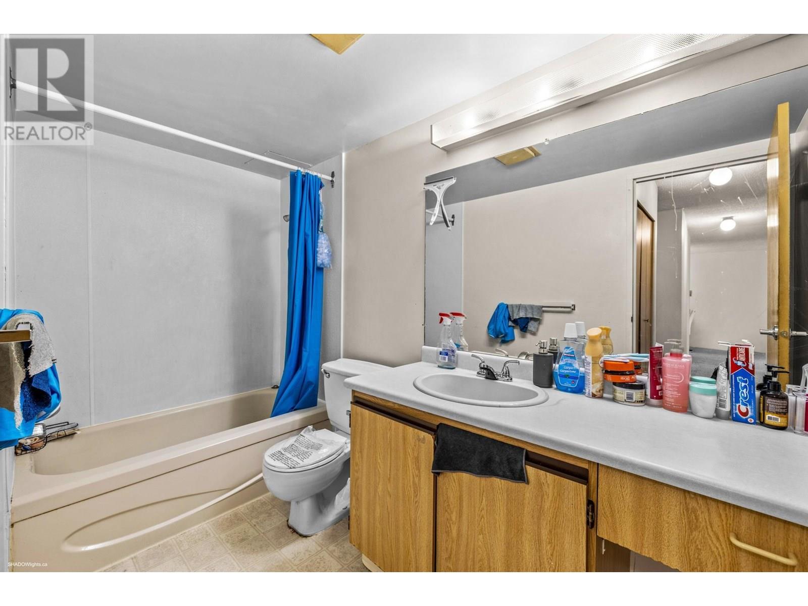 211 8400 Lansdowne Road, Richmond, British Columbia  V6X 3G3 - Photo 9 - R3032335