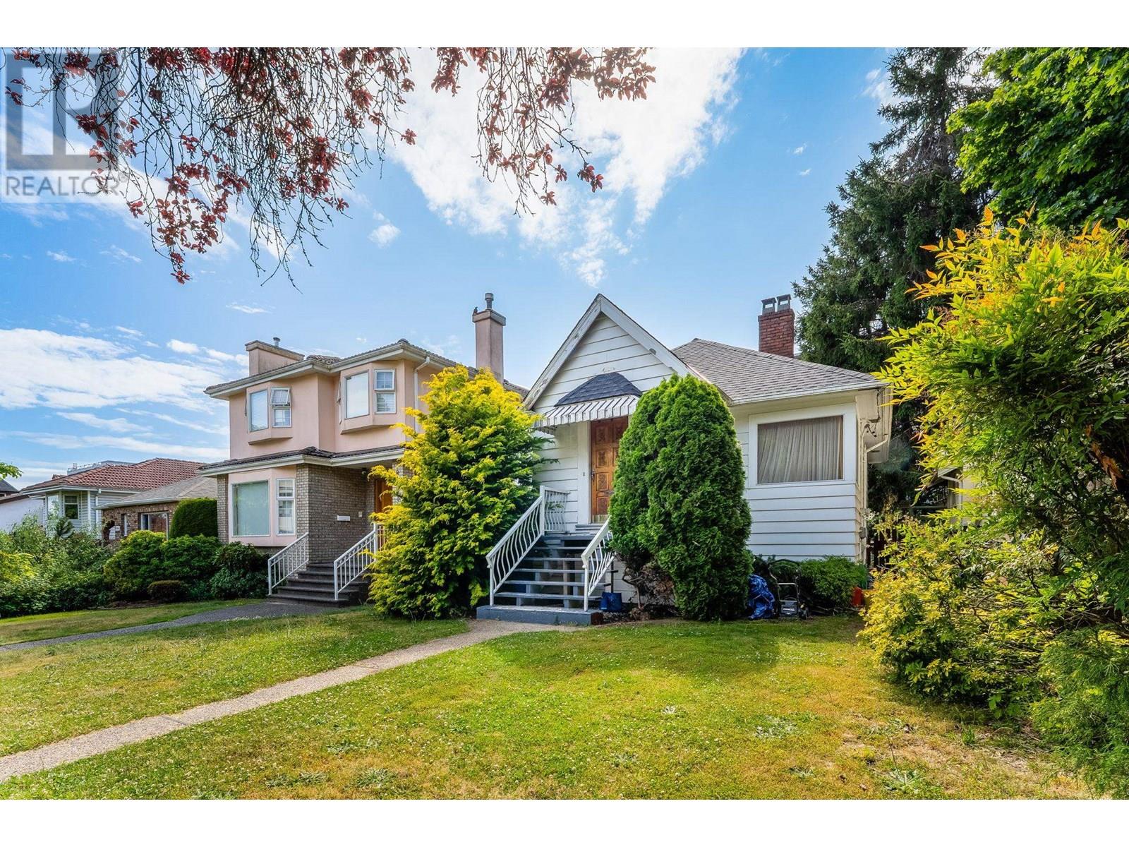 8019 Shaughnessy Street, Vancouver, British Columbia  V6P 3X9 - Photo 2 - R3032380