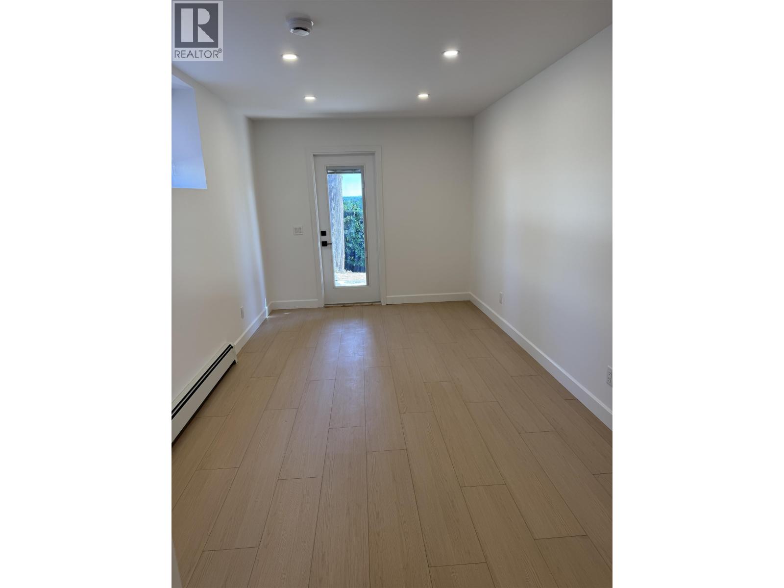 3 1880 Palmerston Avenue, West Vancouver, British Columbia  V7V 2V5 - Photo 2 - R3032383