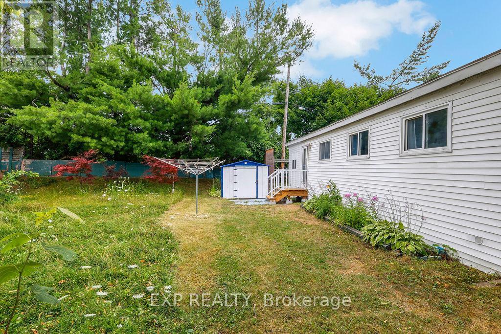 64 Vanier Road, Ottawa, Ontario  K2H 7P6 - Photo 23 - X12316441