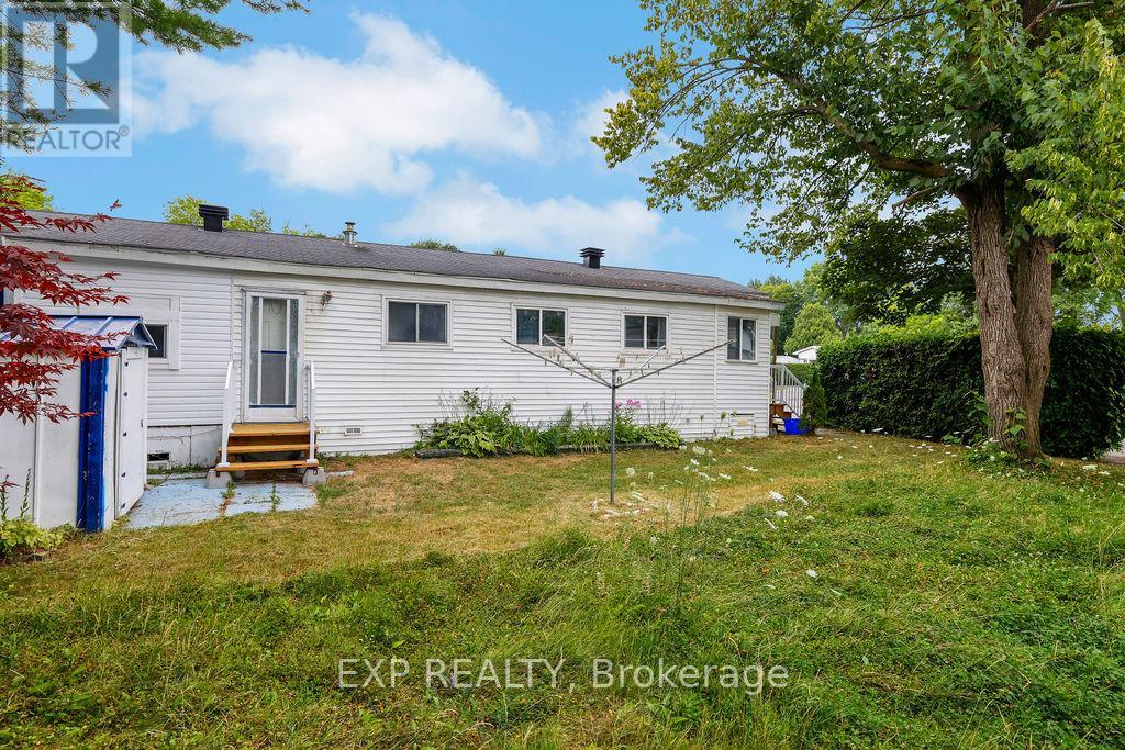 64 Vanier Road, Ottawa, Ontario  K2H 7P6 - Photo 24 - X12316441