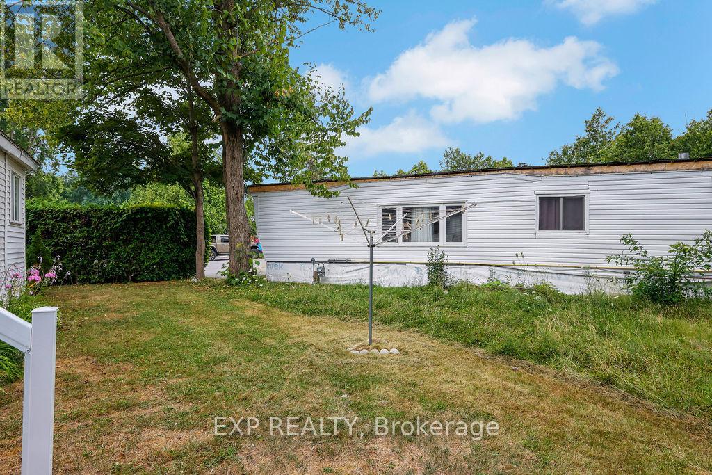 64 Vanier Road, Ottawa, Ontario  K2H 7P6 - Photo 25 - X12316441