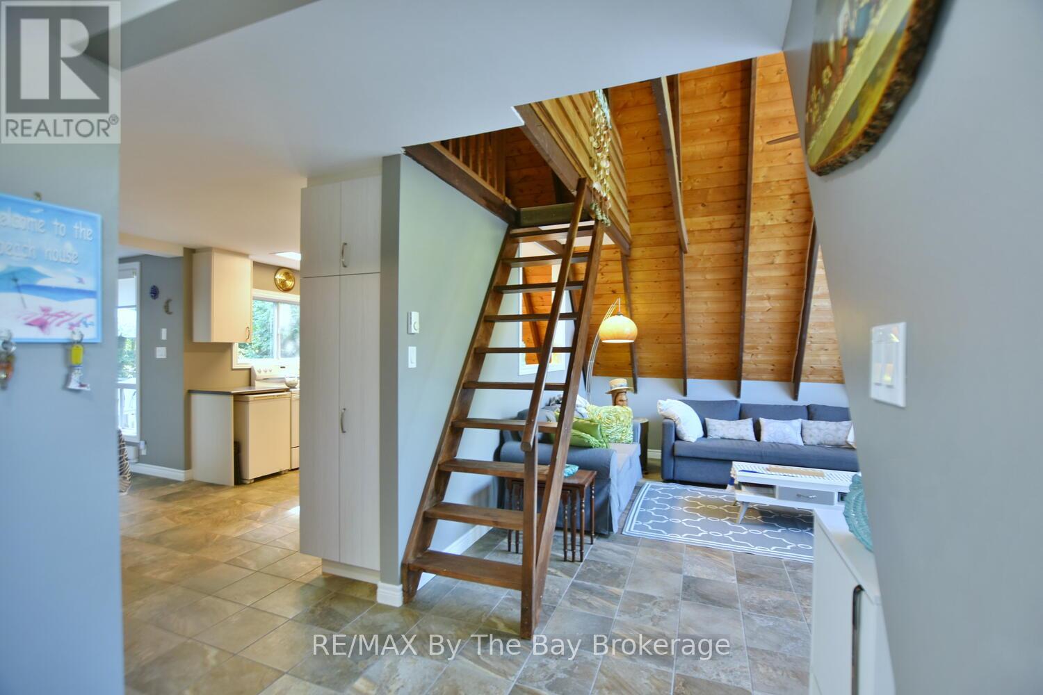1335 River Road E, Wasaga Beach, Ontario  L9Z 2R7 - Photo 26 - S12316454