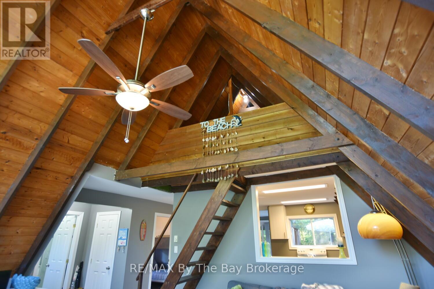 1335 River Road E, Wasaga Beach, Ontario  L9Z 2R7 - Photo 3 - S12316454