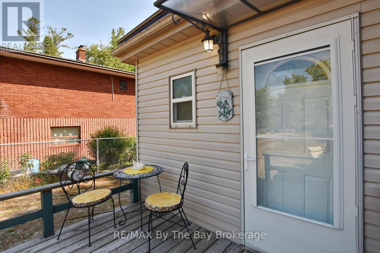 1335 River Road E, Wasaga Beach, Ontario  L9Z 2R7 - Photo 8 - S12316454