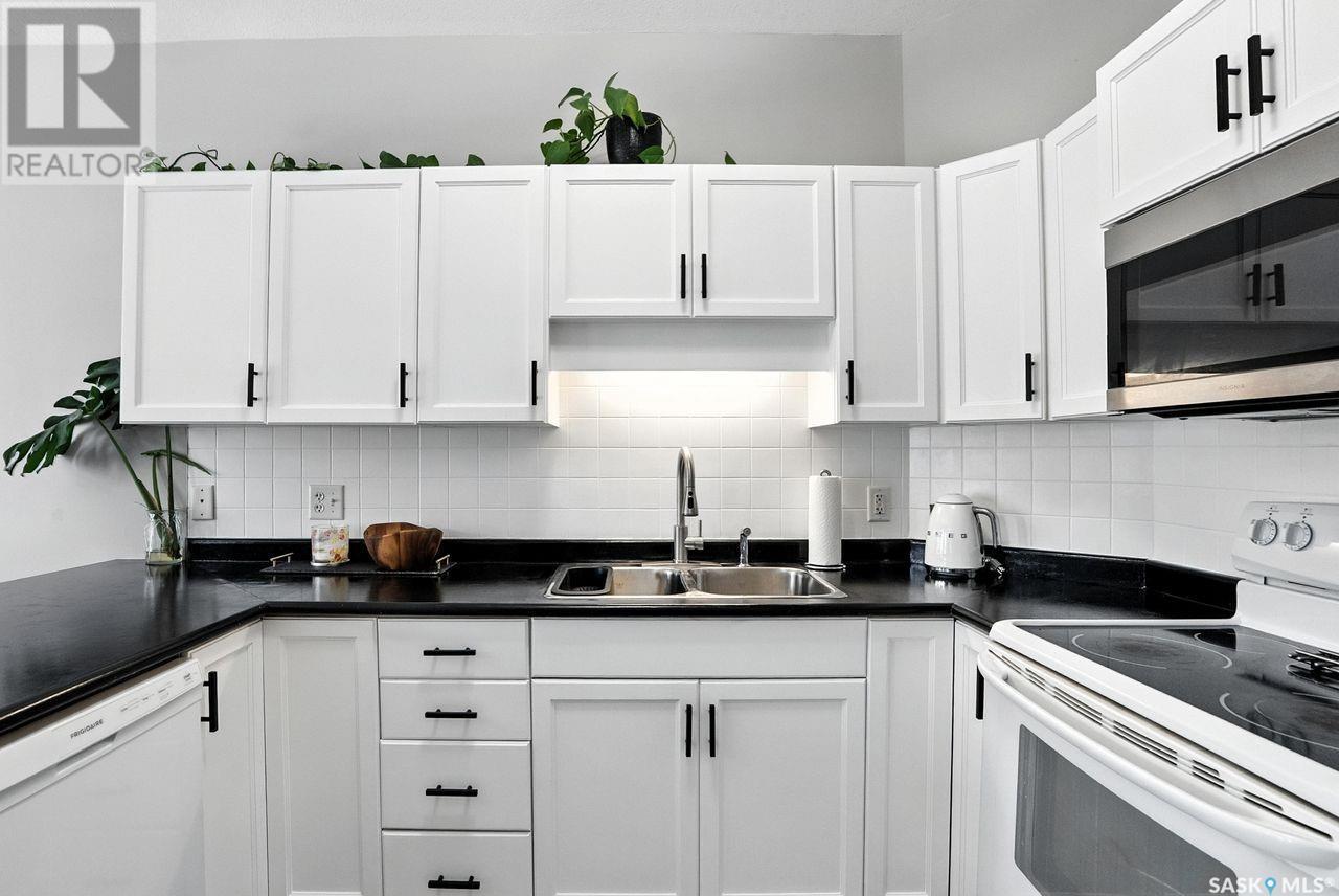 144 615 Stensrud Road, Saskatoon, Saskatchewan  S7W 0A1 - Photo 5 - SK013989