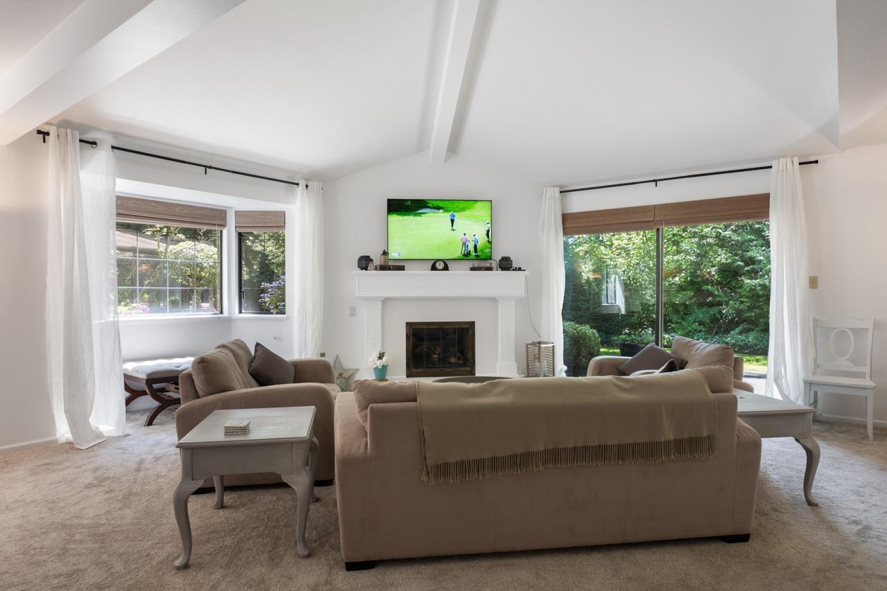 Property at 15 1725 SOUTHMERE CRESCENT image 2