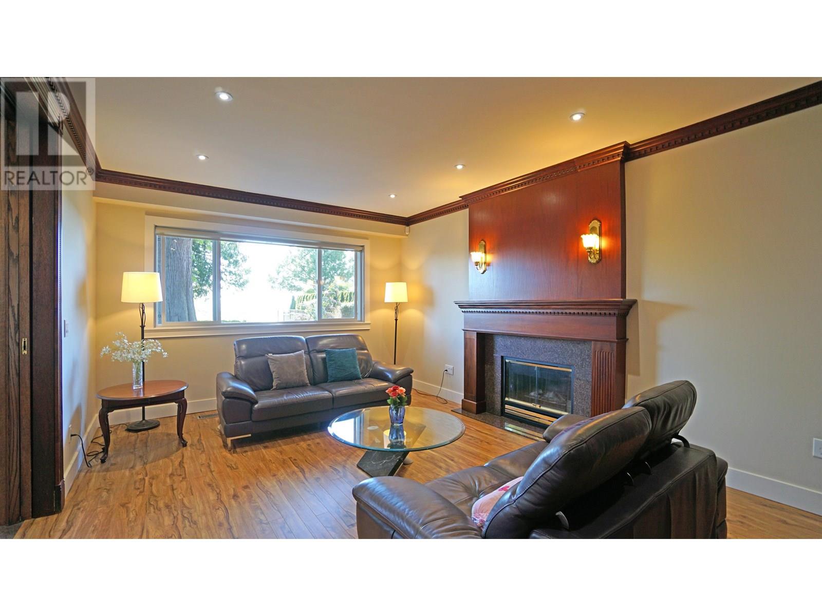 Property at 1015 PACIFIC DRIVE image 4