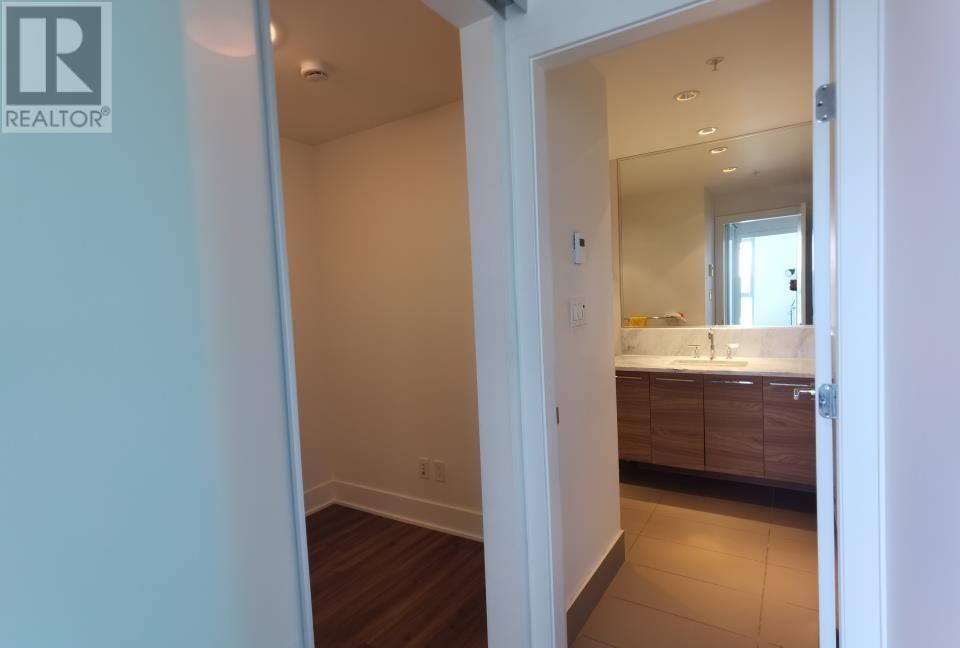 1810 1188 Pinetree Way, Coquitlam, British Columbia  V3B 0H9 - Photo 9 - R3030943