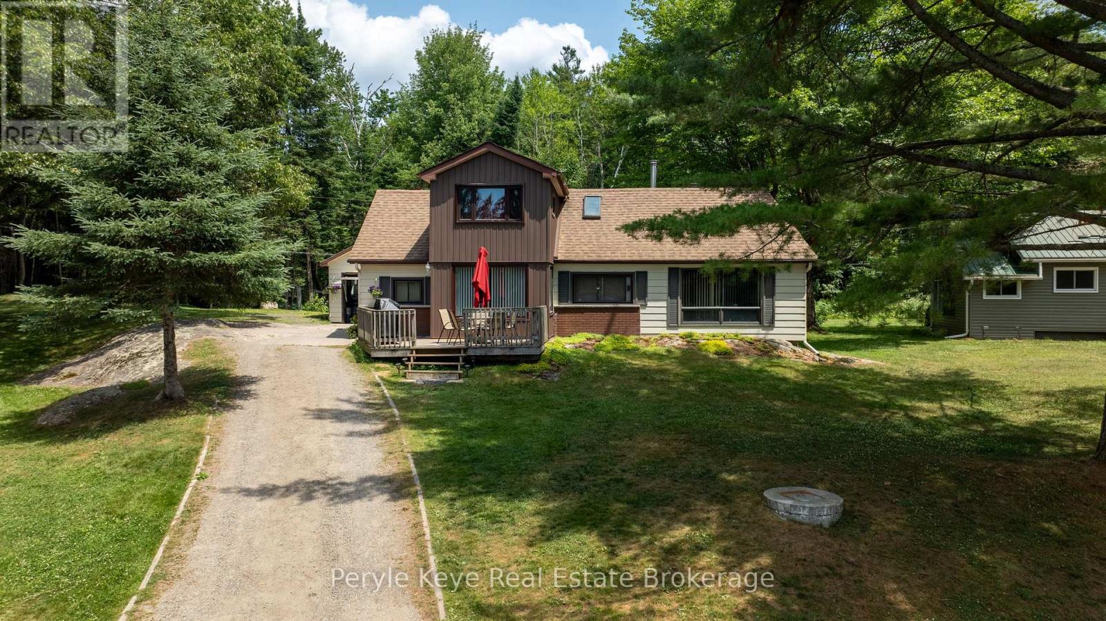 1025 & 1027 Big Island Road, Bracebridge, Ontario  P1L 1X1 - Photo 5 - X12316566