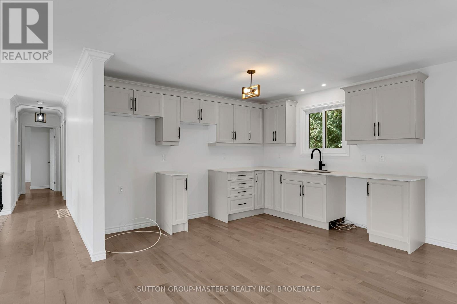 14 Baker Street, Kingston (Rideau), Ontario  K7K 4Z3 - Photo 12 - X12316564