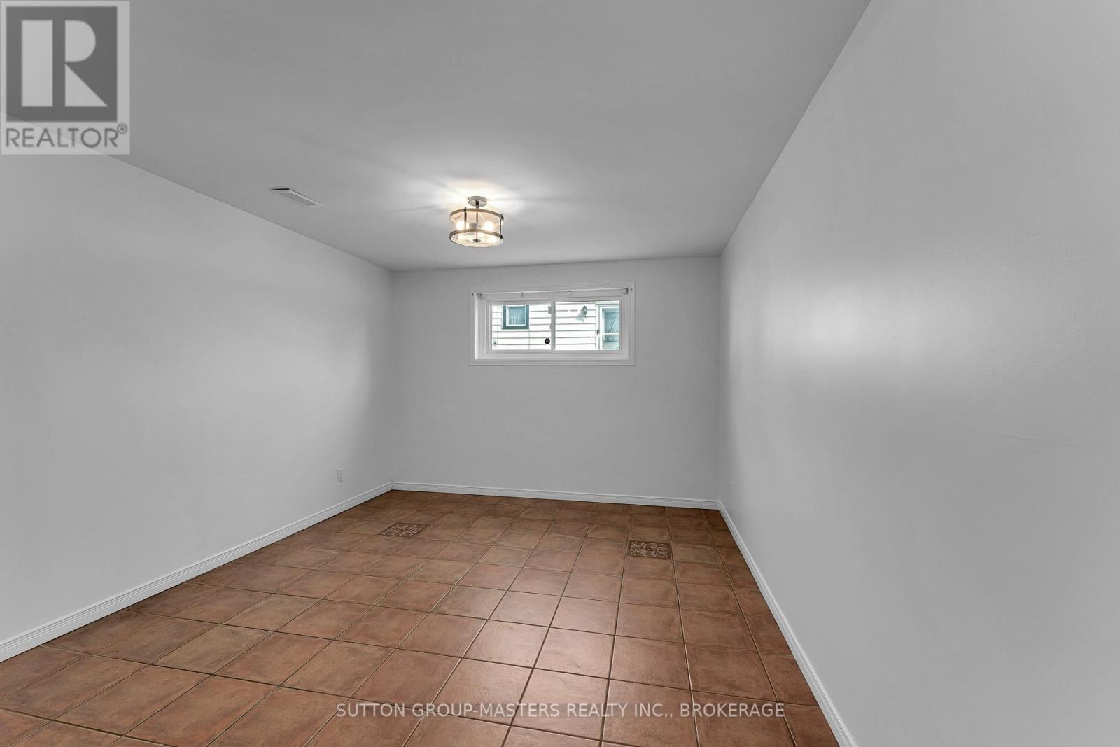 14 Baker Street, Kingston (Rideau), Ontario  K7K 4Z3 - Photo 32 - X12316564