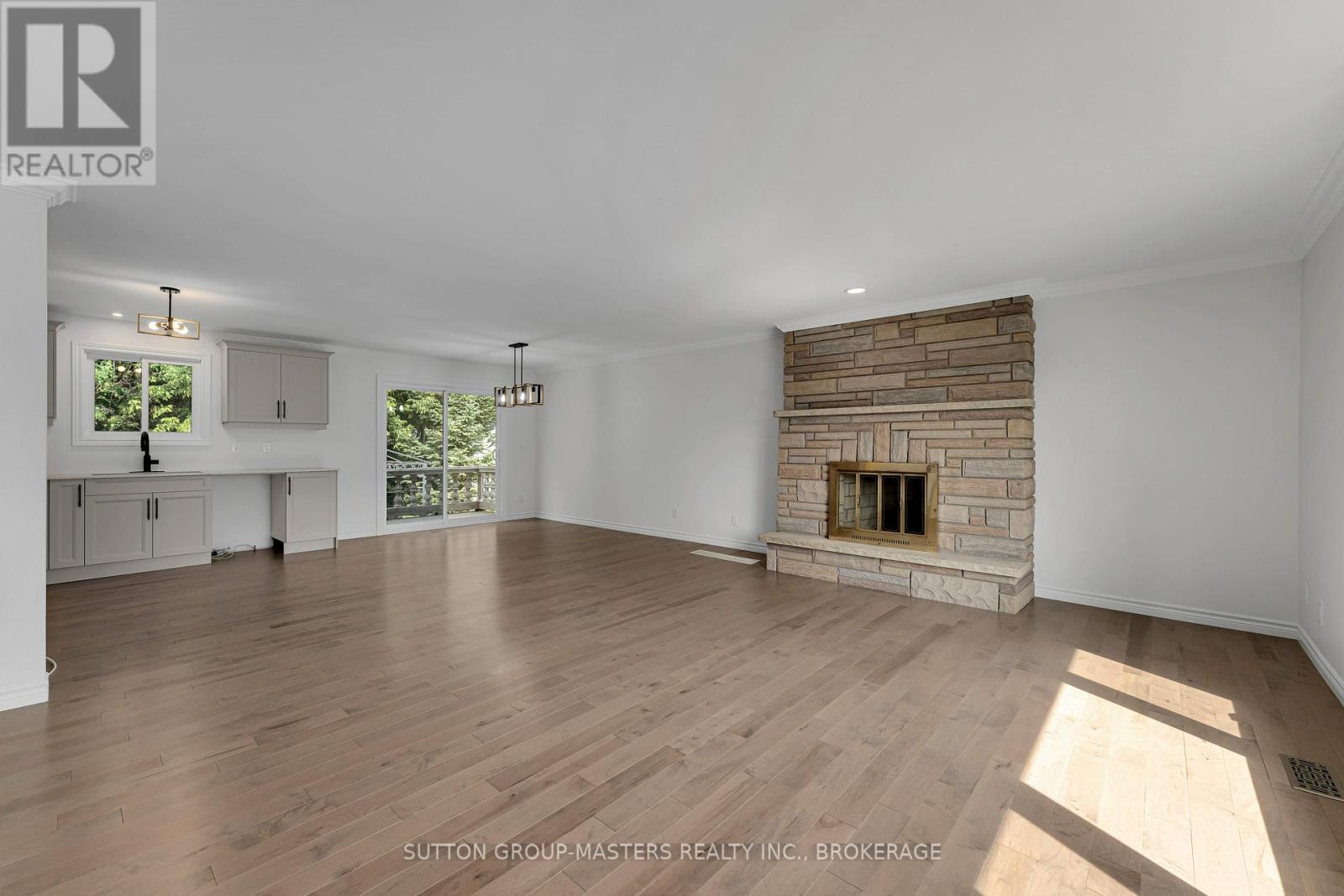 14 Baker Street, Kingston (Rideau), Ontario  K7K 4Z3 - Photo 9 - X12316564