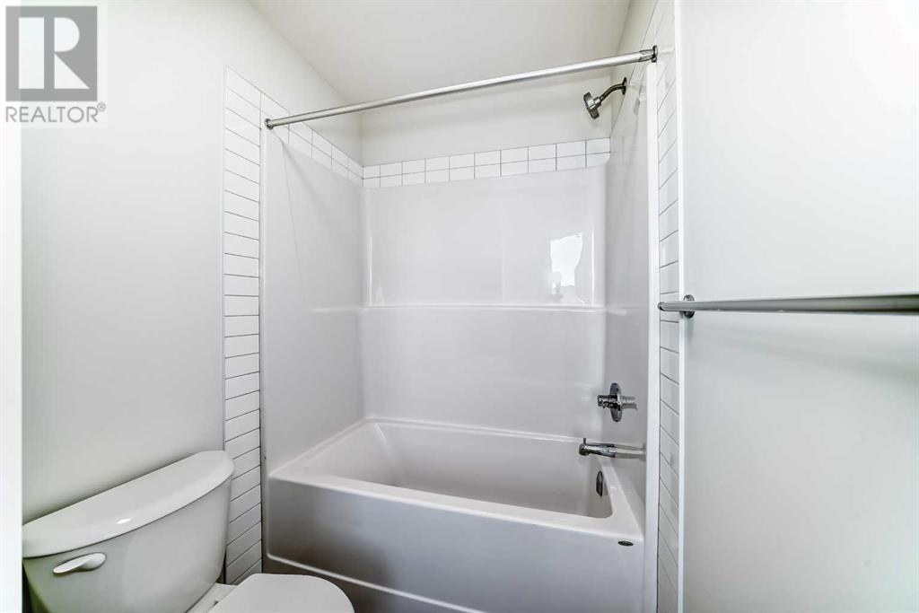 934 Bayview Heights Sw, Airdrie, Alberta  T4B 5M6 - Photo 28 - A2236726