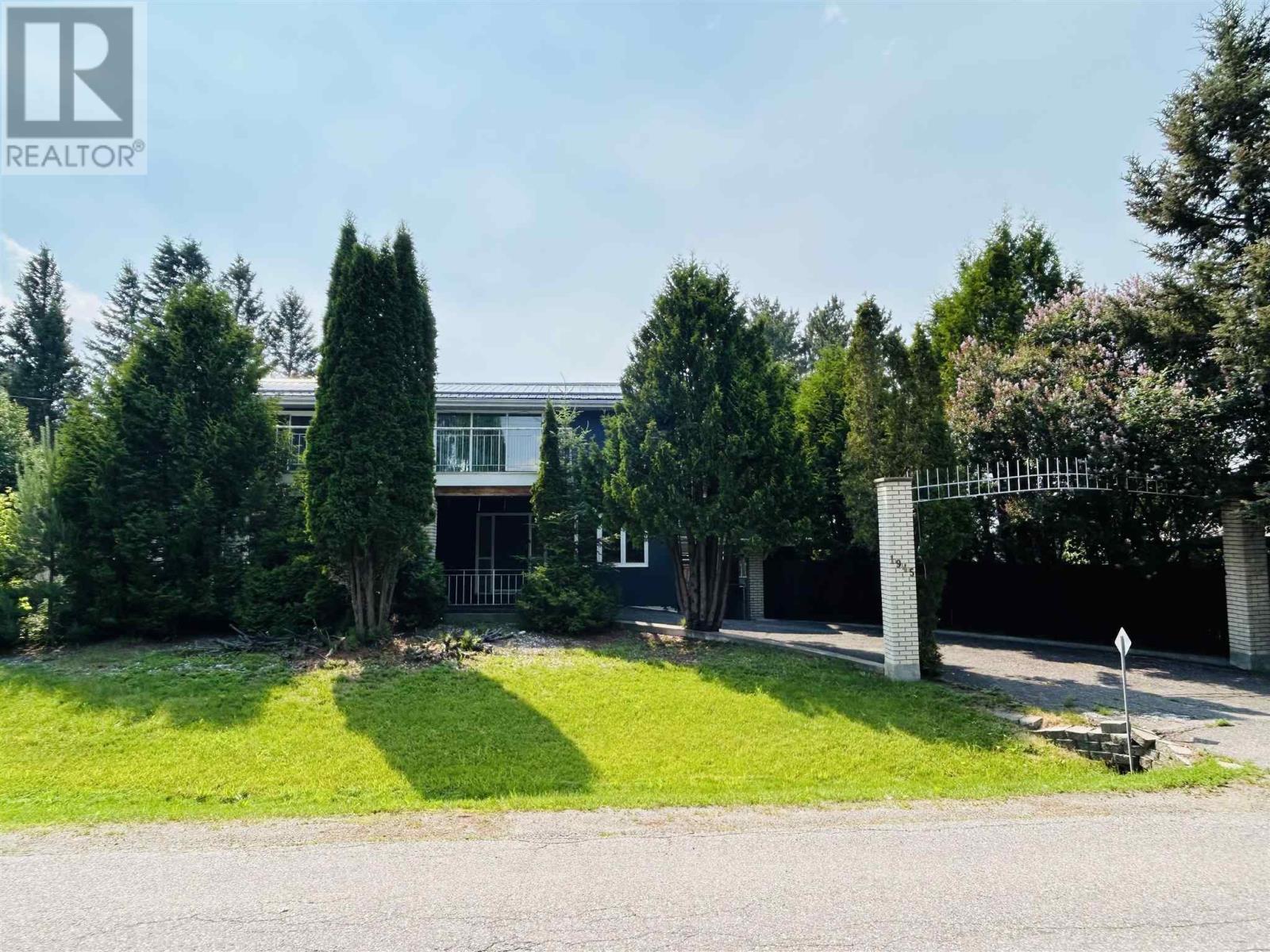Property at 1945 20th Side Rod image 1