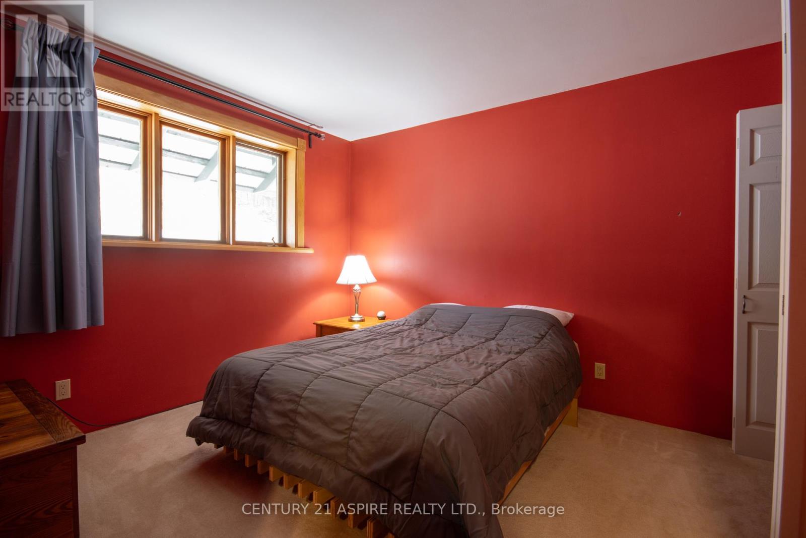 336 Wiltom Drive, Madawaska Valley, Ontario  K0J 1B0 - Photo 18 - X12316582