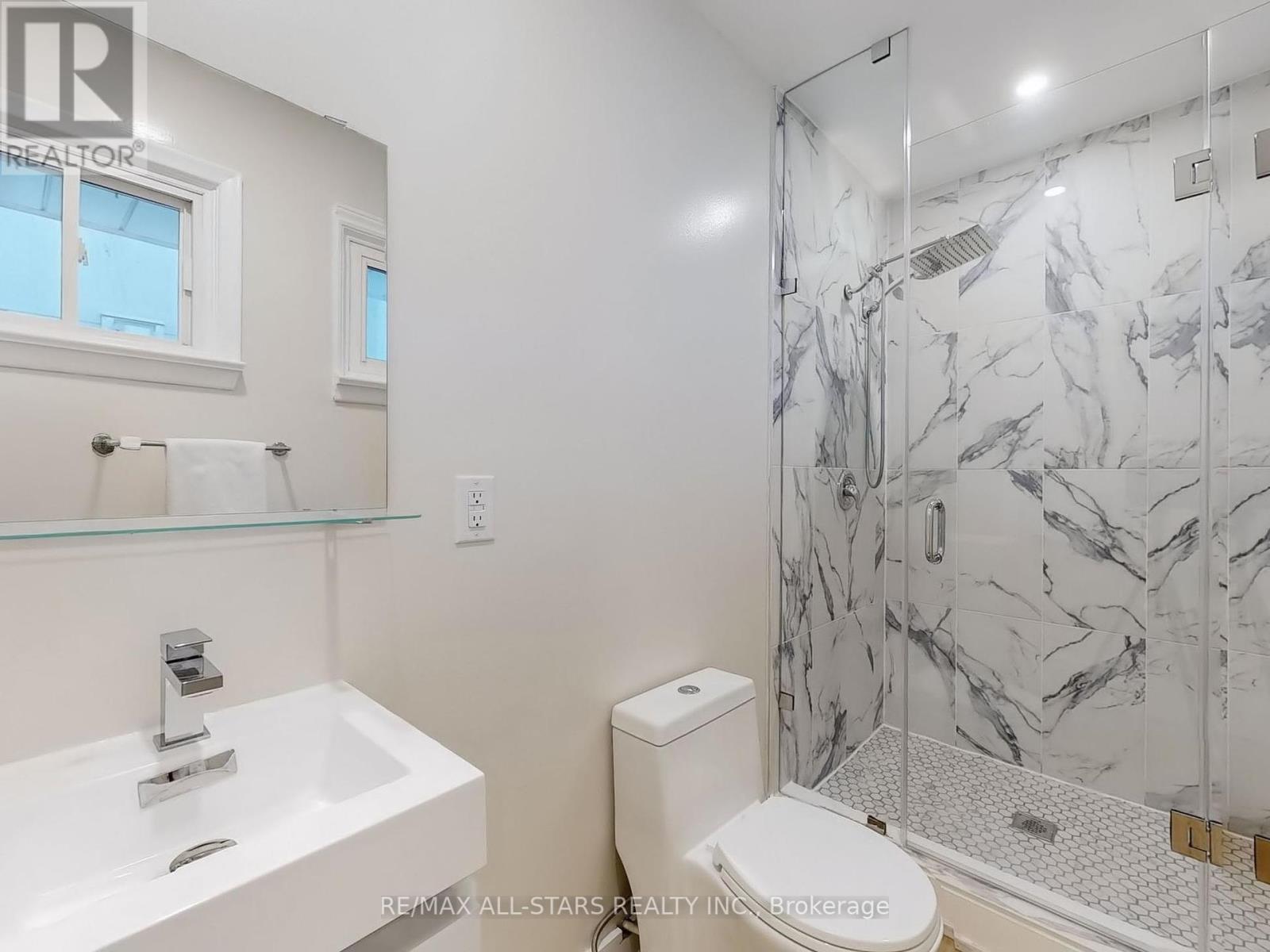 105 Betty Ann Drive, Toronto, Ontario  M2N 1X1 - Photo 15 - C12315948