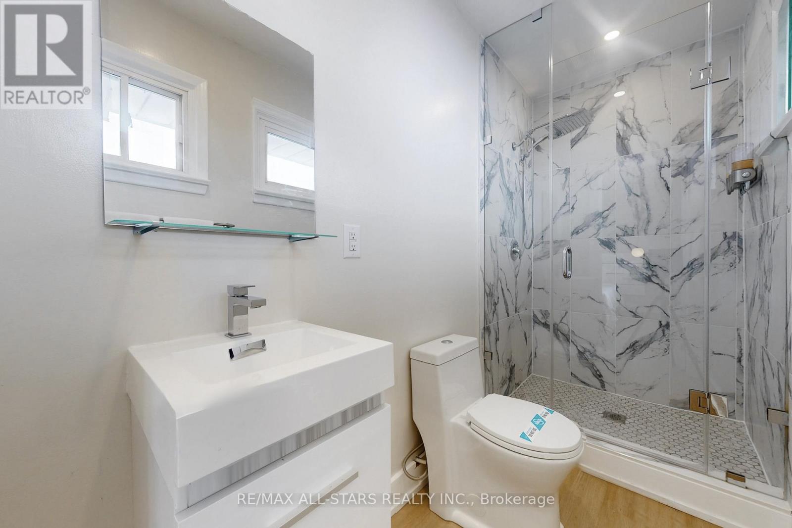 105 Betty Ann Drive, Toronto, Ontario  M2N 1X1 - Photo 13 - C12315948