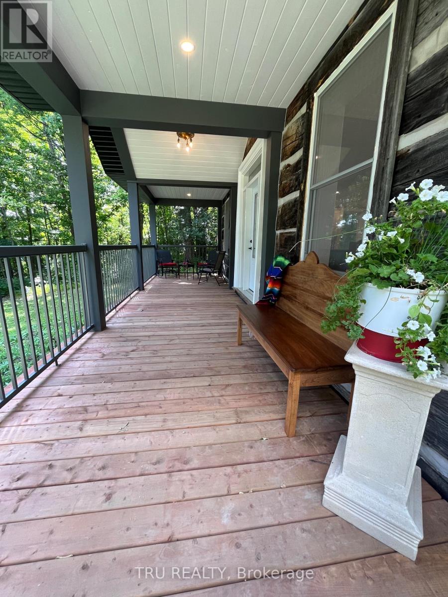 Property at 1913 OLD CARP ROAD W image 3
