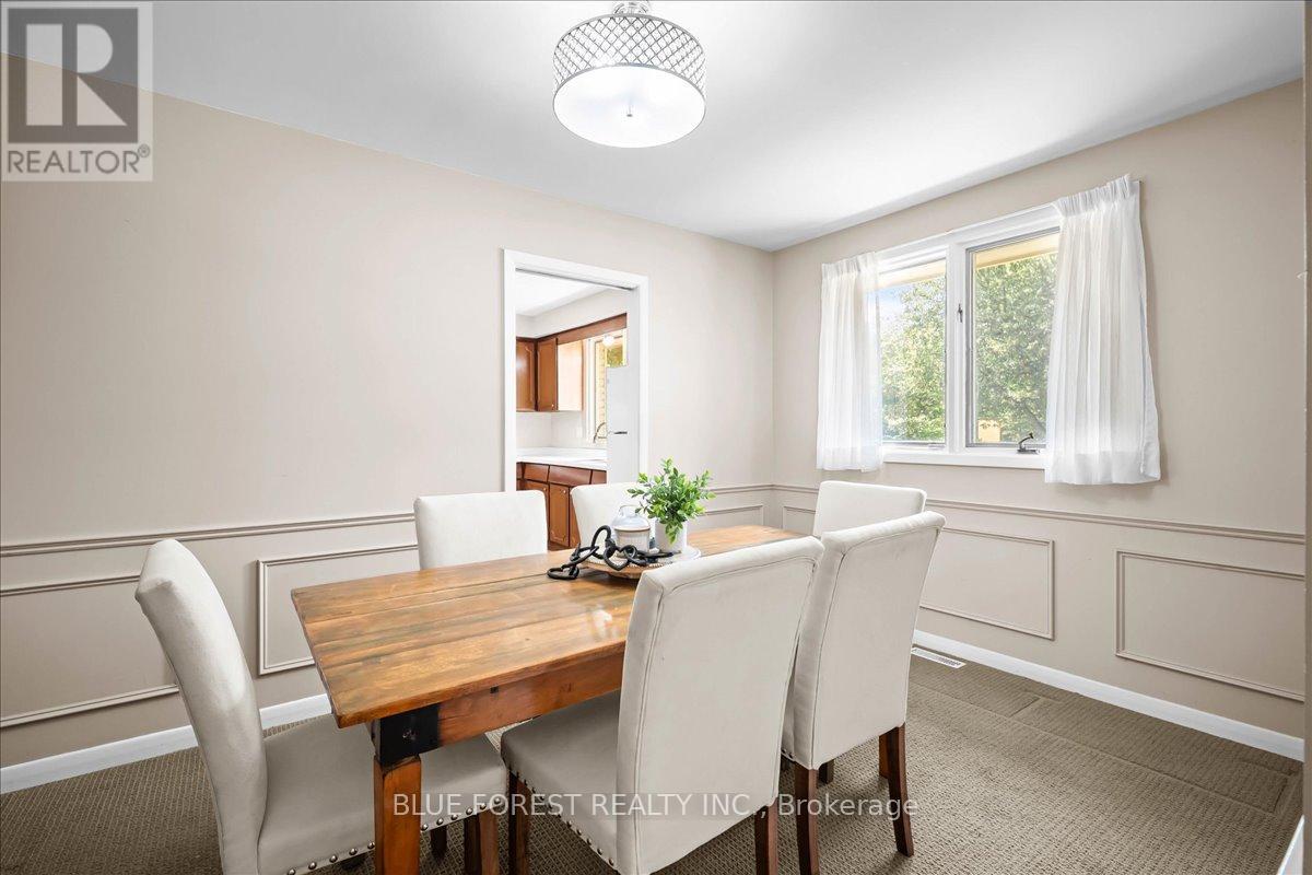 1451 Stoneybrook Crescent, London North, Ontario  N5X 1C3 - Photo 9 - X12316567