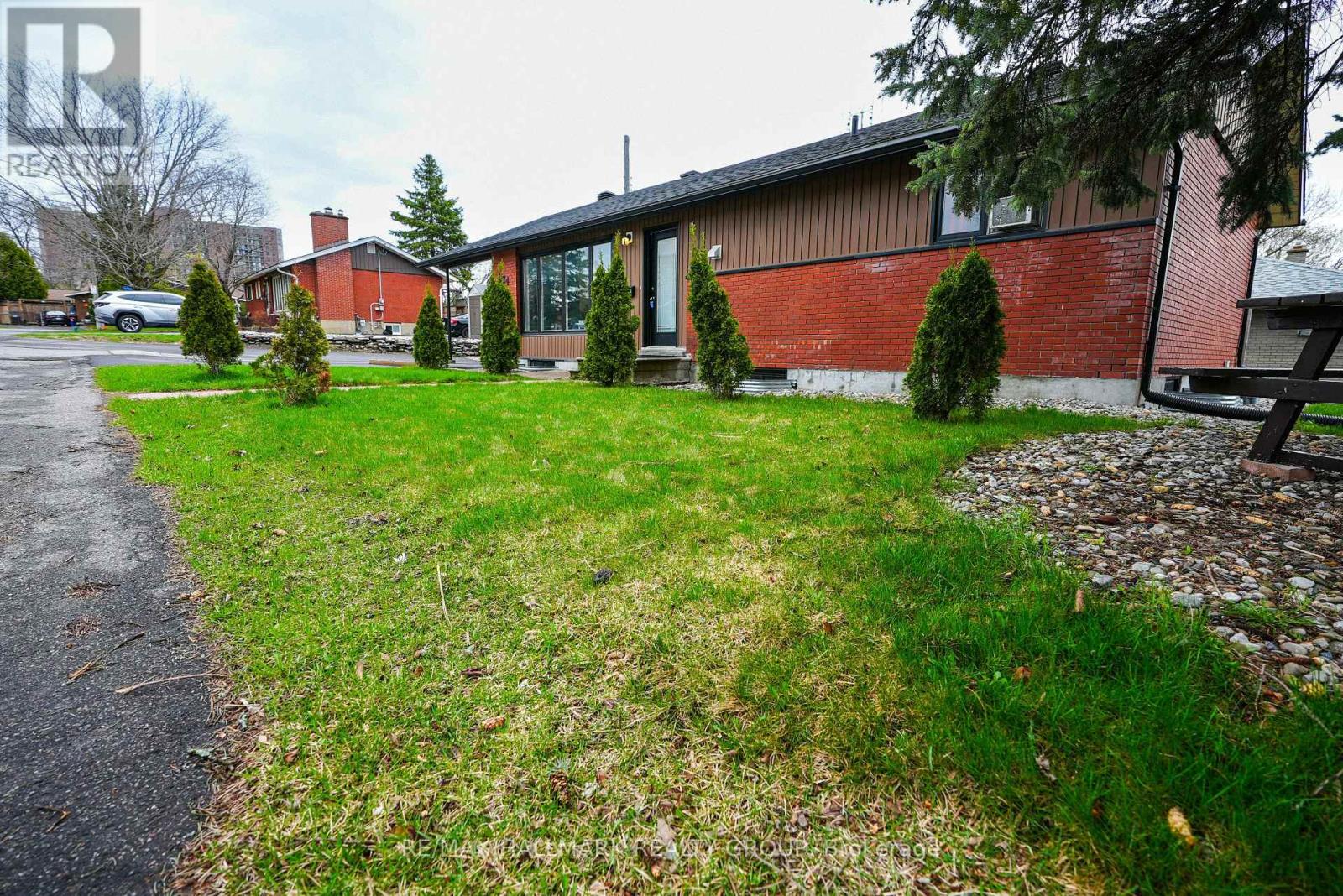 Property at 924 BERMUDA AVENUE image 3