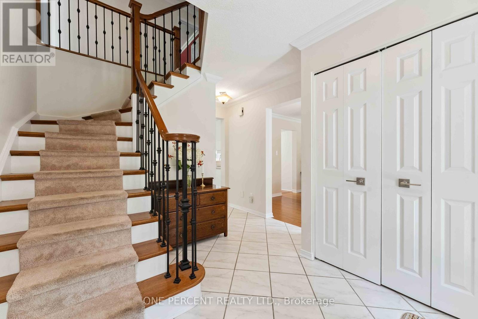 Property at 100 JOHN ASELFORD DRIVE image 4