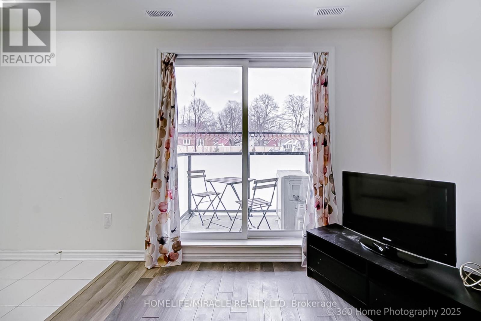 Property at 133 - 1081 DANFORTH ROAD image 4
