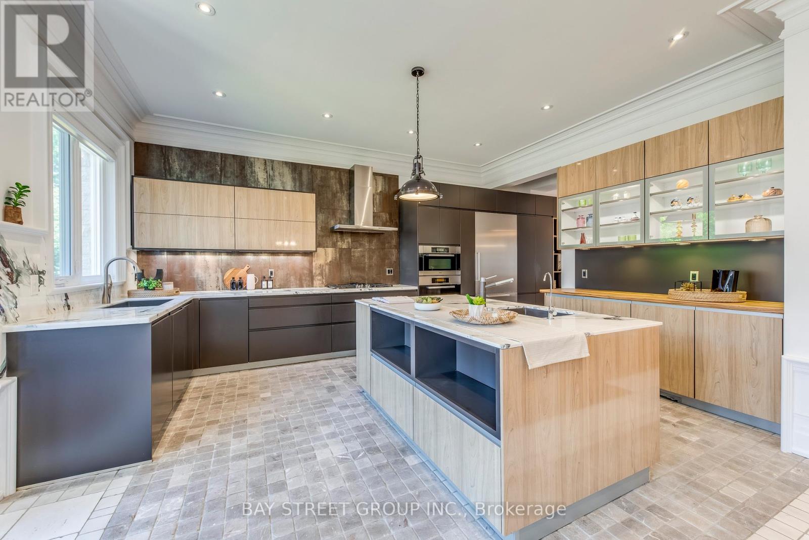 132 Crestwood Road, Vaughan, Ontario  L4J 1A6 - Photo 22 - N12316541
