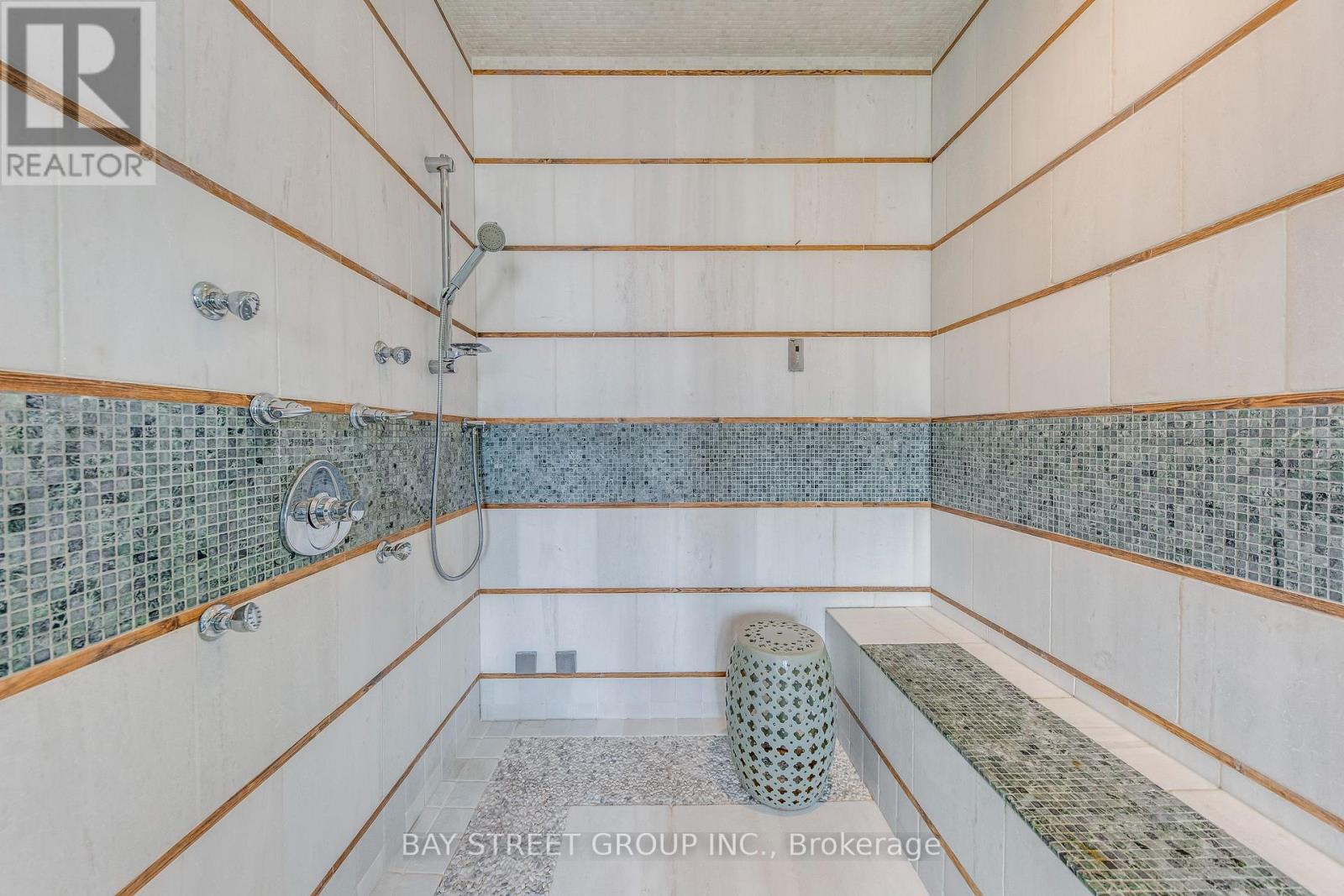 132 Crestwood Road, Vaughan, Ontario  L4J 1A6 - Photo 36 - N12316541