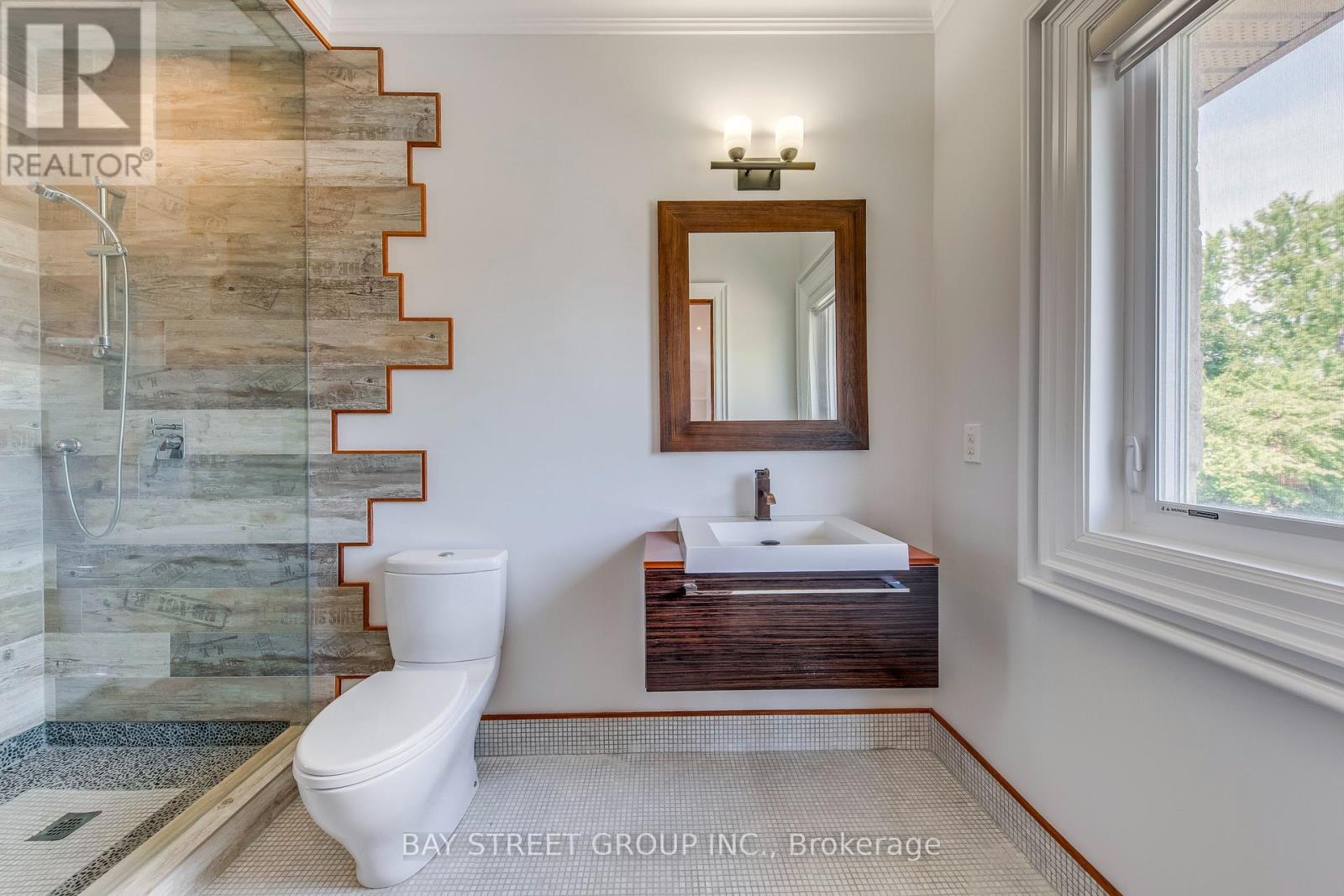 132 Crestwood Road, Vaughan, Ontario  L4J 1A6 - Photo 38 - N12316541