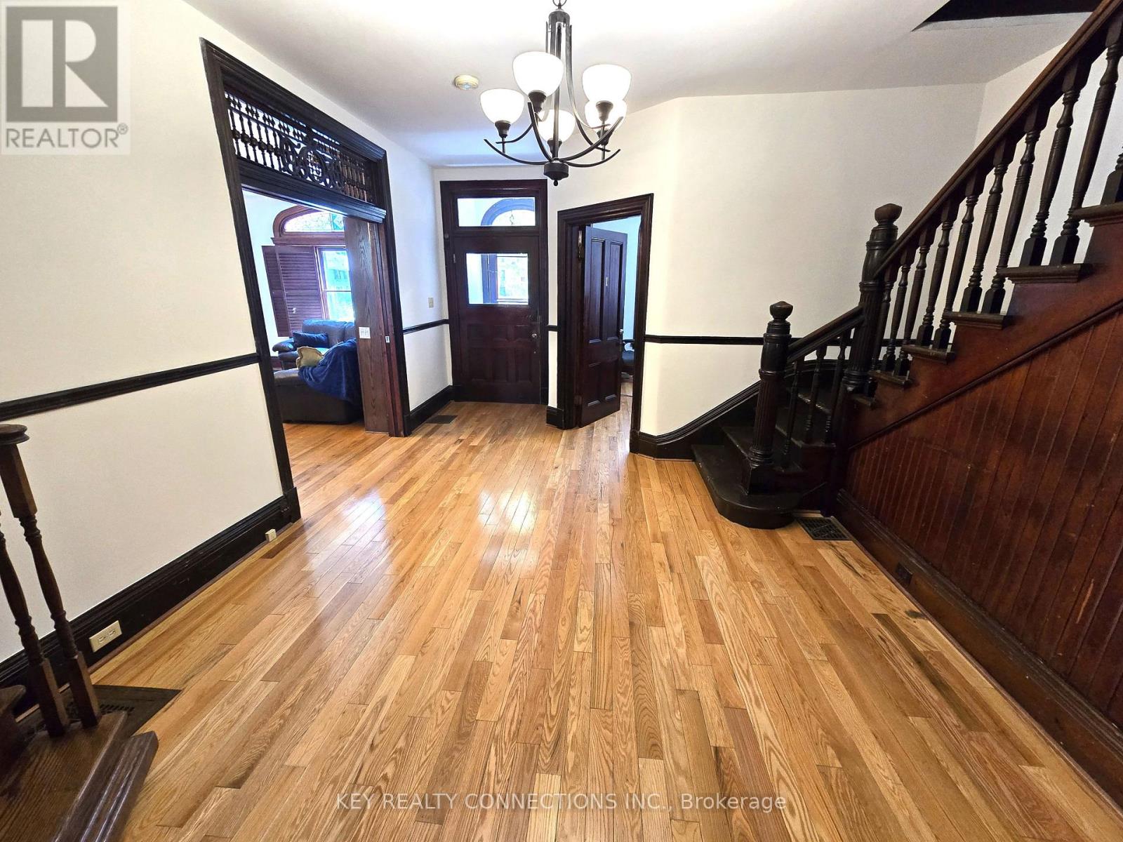 208 King Street E, Kingston (Central City East), Ontario  K7L 3A4 - Photo 5 - X12316570