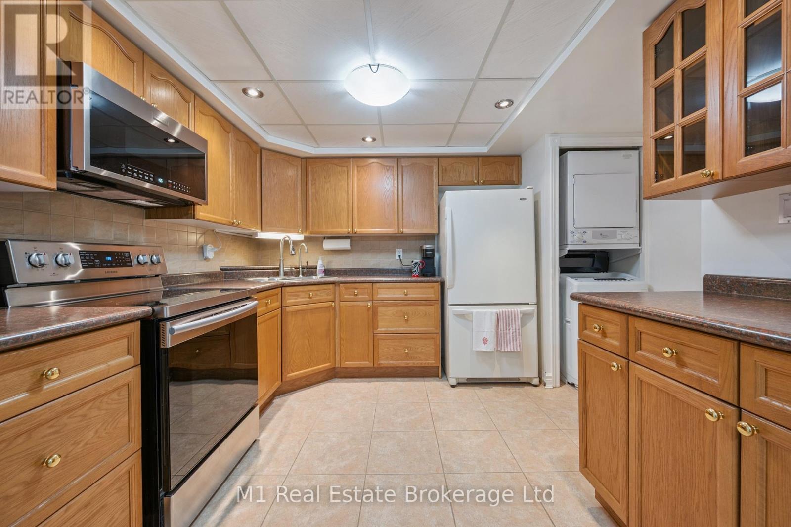 506 - 237 King Street W, Cambridge, Ontario  N3H 5L2 - Photo 18 - X12316602